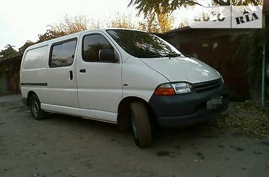 Грузопассажирский фургон Toyota Hiace 2003 в Белгороде-Днестровском