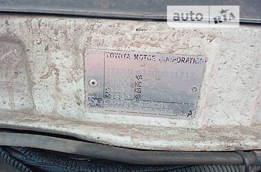 Минивэн Toyota Hiace 1998 в Киеве