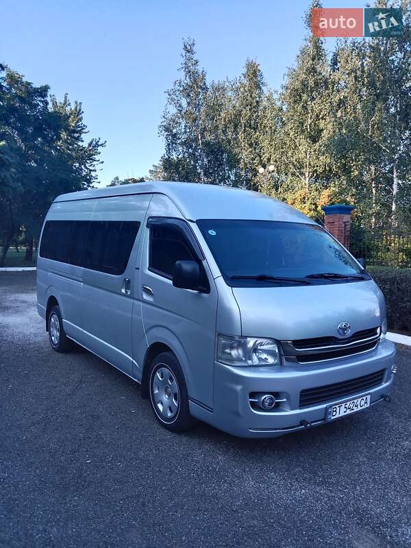 Позашляховик / Кросовер Toyota Hiace 2008 в Покрові