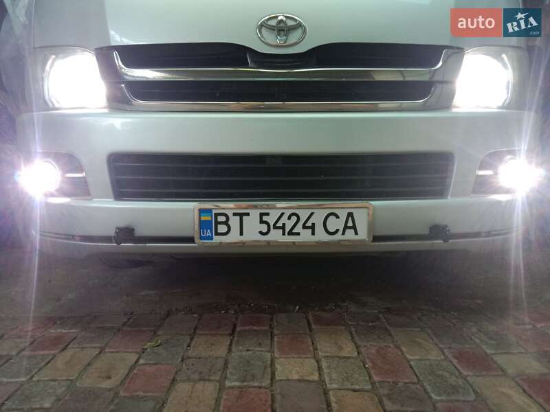 Позашляховик / Кросовер Toyota Hiace 2008 в Покрові
