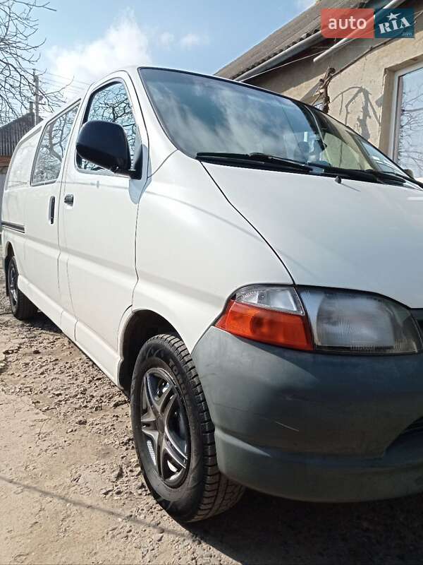 Мікровен Toyota Hiace 2000 в Болграді
