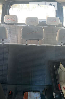  Toyota Hiace 2007 в 