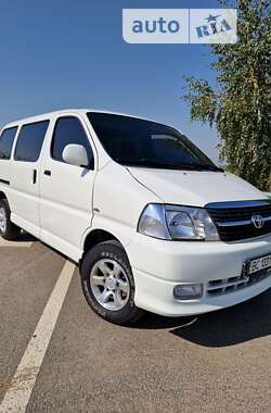 Мінівен Toyota Hiace 2008 в Городку