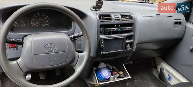 Мінівен Toyota Hiace 1997 в Одесі