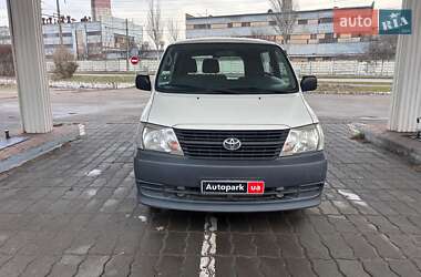 Грузовой фургон Toyota Hiace 2007 в Запорожье