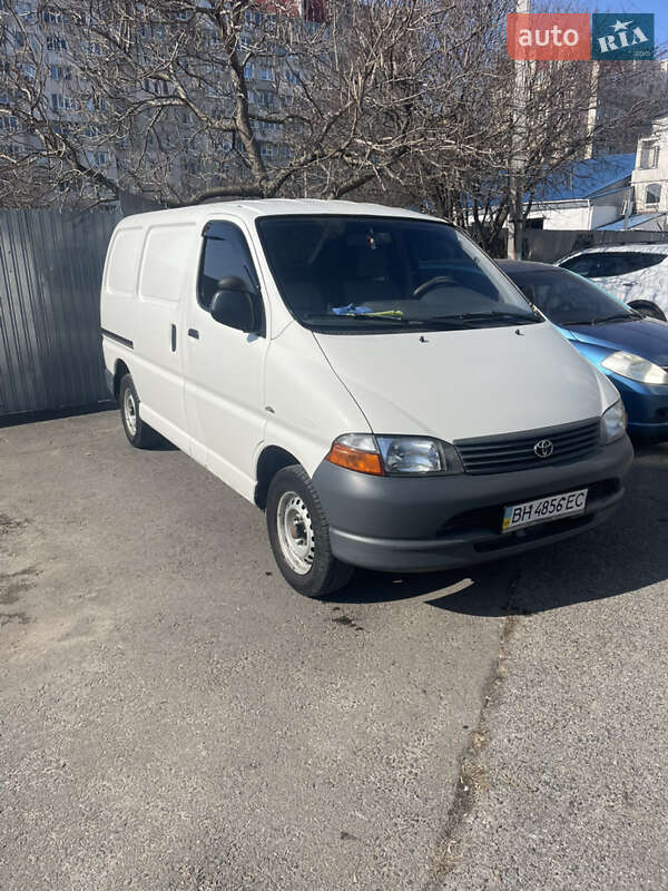 Універсал Toyota Hiace 2004 в Одесі