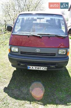 Универсал Toyota Hiace 1995 в 