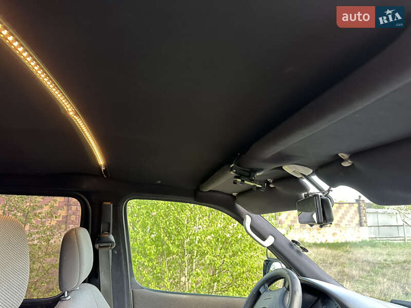 Мінівен Toyota Hiace 2012 в Сарнах