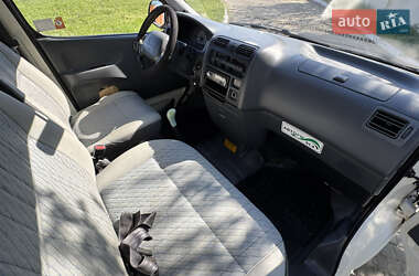 Мінівен Toyota Hiace 1996 в 