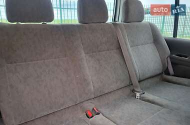 Микровэн Toyota Hiace 2008 в 