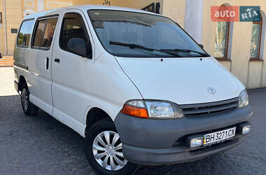Минивэн Toyota Hiace 2000 в Одессе