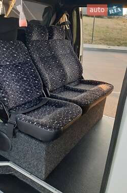 Мікровен Toyota Hiace 2003 в  фото 13 Мікровен Toyota Hiace 2003 в