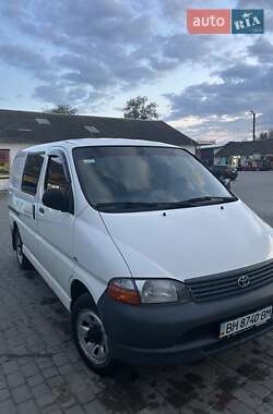Микровэн Toyota Hiace 2005 в Арцизе