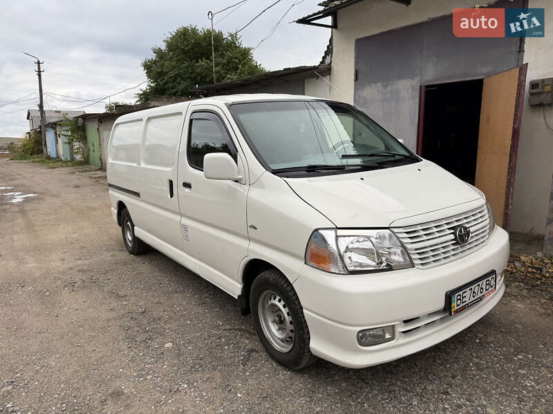 Грузовой фургон Toyota Hiace 2008 в Одессе