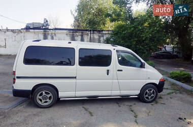Мінівен Toyota Hiace 2005 в Одесі