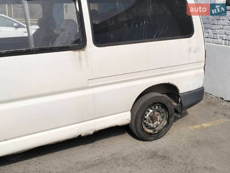 Микровэн Toyota Hiace 1999 в Каменец-Подольском