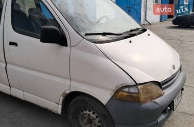 Мікровен Toyota Hiace 1999 в Кам'янець-Подільському