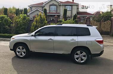 Внедорожник / Кроссовер Toyota Highlander 2011 в Ровно