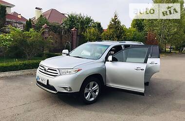 Внедорожник / Кроссовер Toyota Highlander 2011 в Ровно