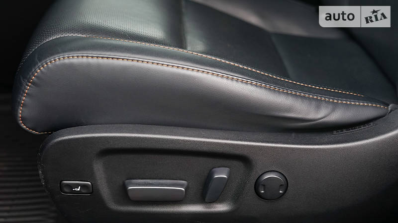 Внедорожник / Кроссовер Toyota Highlander 2016 в Львове