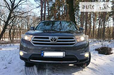 Внедорожник / Кроссовер Toyota Highlander 2011 в Лимане