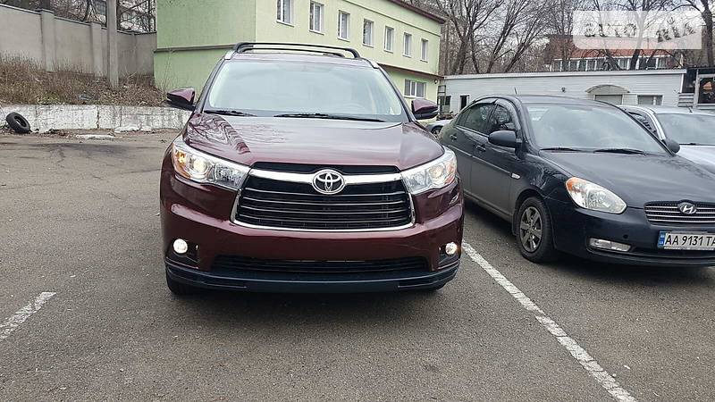 Позашляховик / Кросовер Toyota Highlander 2016 в Києві