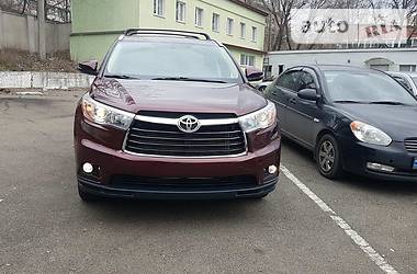 Внедорожник / Кроссовер Toyota Highlander 2016 в 
