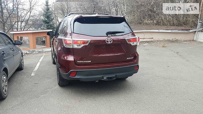 Позашляховик / Кросовер Toyota Highlander 2016 в Києві