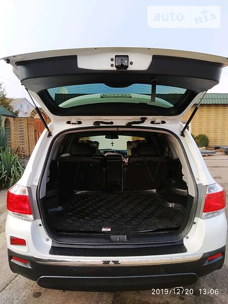 Позашляховик / Кросовер Toyota Highlander 2011 в Томаківці