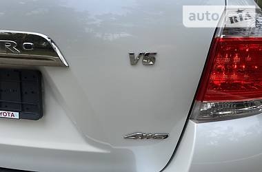 Позашляховик / Кросовер Toyota Highlander 2014 в 