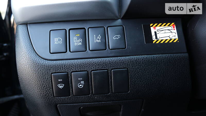 Універсал Toyota Highlander 2015 в Києві фото 13 Універсал Toyota Highlander 2015 в Києві