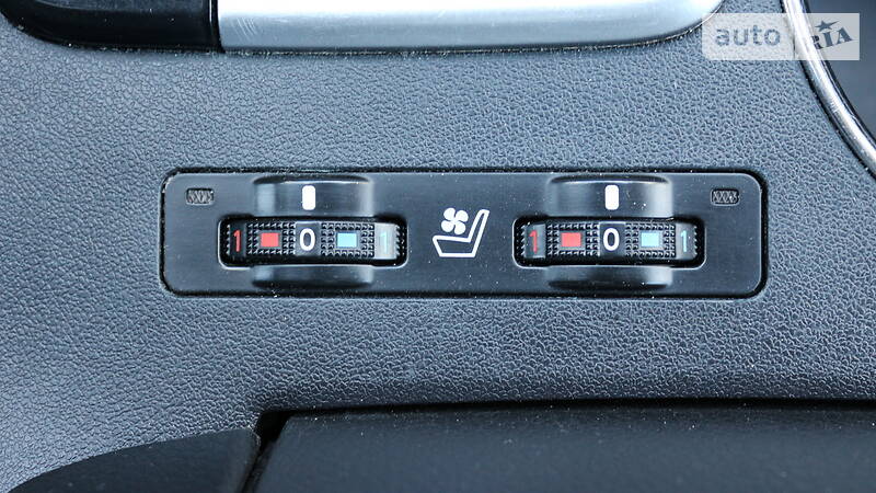 Універсал Toyota Highlander 2015 в Києві фото 14 Універсал Toyota Highlander 2015 в Києві