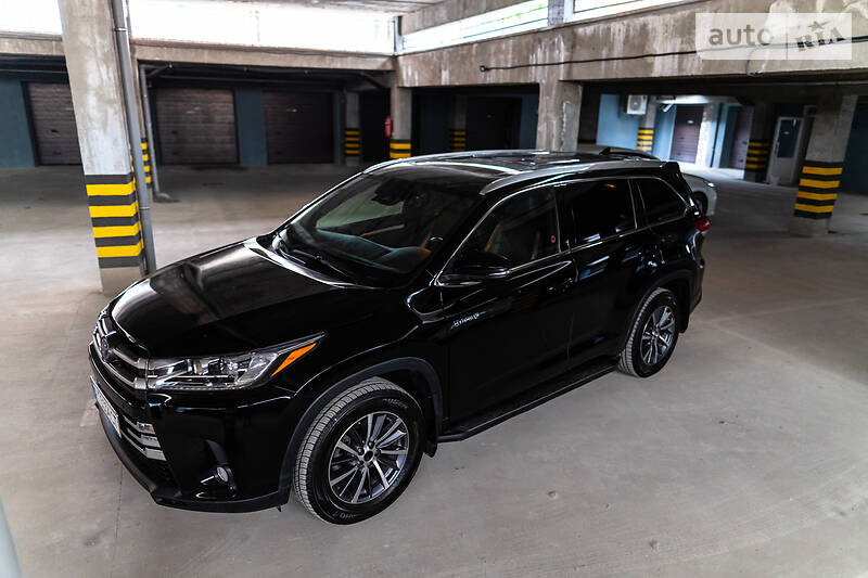 Позашляховик / Кросовер Toyota Highlander 2018 в Івано-Франківську фото Позашляховик / Кросовер Toyota Highlander 2018 в Івано-Франківську