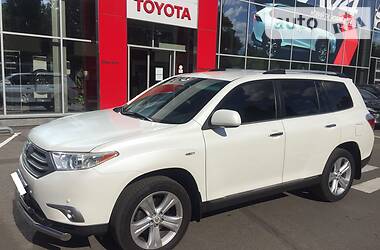 Внедорожник / Кроссовер Toyota Highlander 2011 в Чернигове