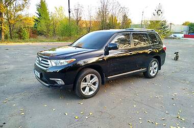 Внедорожник / Кроссовер Toyota Highlander 2012 в Кривом Роге