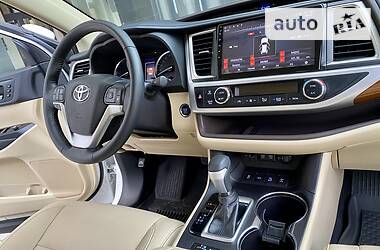 Внедорожник / Кроссовер Toyota Highlander 2018 в Киеве