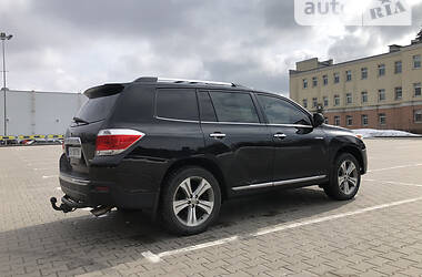 Внедорожник / Кроссовер Toyota Highlander 2011 в Чернигове