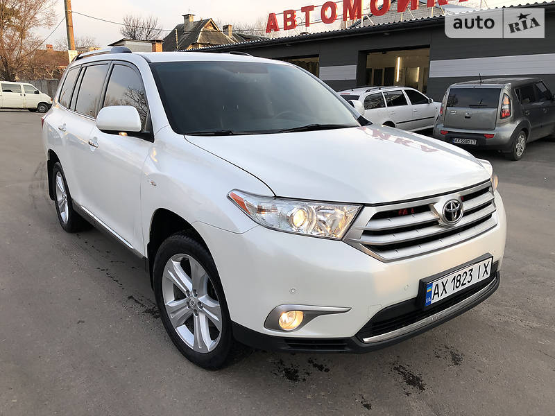 Внедорожник / Кроссовер Toyota Highlander 2011 в Киеве