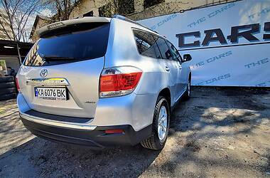 Позашляховик / Кросовер Toyota Highlander 2012 в Києві