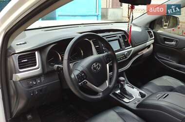 Внедорожник / Кроссовер Toyota Highlander 2014 в Умани