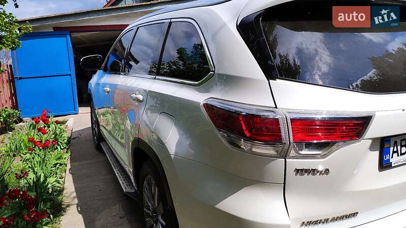 Позашляховик / Кросовер Toyota Highlander 2014 в Умані