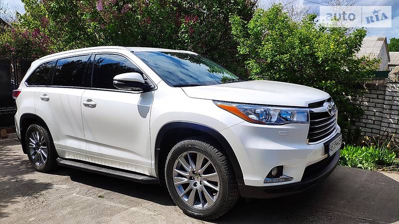 Внедорожник / Кроссовер Toyota Highlander 2014 в Умани