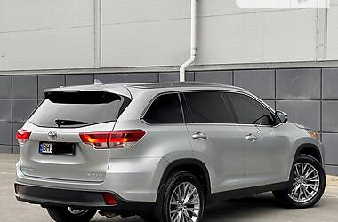 Внедорожник / Кроссовер Toyota Highlander 2020 в Одессе