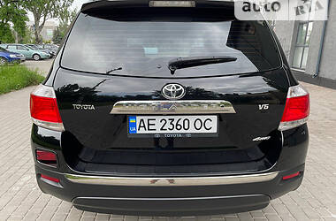 Внедорожник / Кроссовер Toyota Highlander 2011 в Кривом Роге