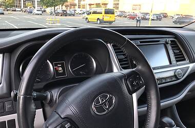 Внедорожник / Кроссовер Toyota Highlander 2015 в Киеве