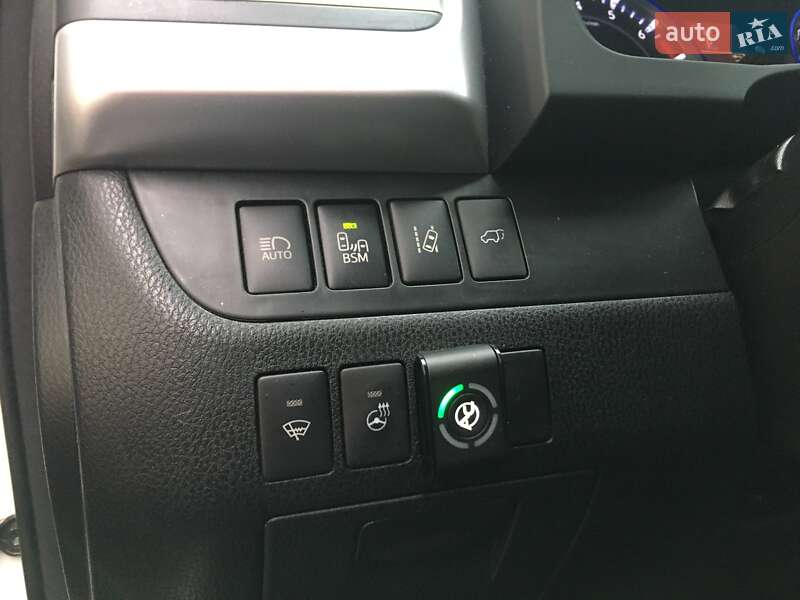 Позашляховик / Кросовер Toyota Highlander 2014 в Харкові