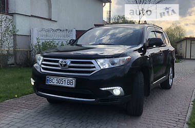 Позашляховик / Кросовер Toyota Highlander 2011 в Трускавці