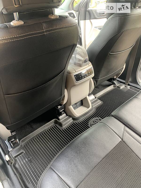 Внедорожник / Кроссовер Toyota Highlander 2015 в Виннице