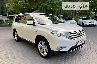 Позашляховик / Кросовер Toyota Highlander 2012 в Чернівцях