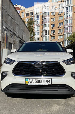 Внедорожник / Кроссовер Toyota Highlander 2020 в Киеве